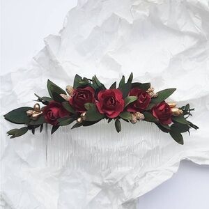 Elegant Floral Hair Comb with Red Roses